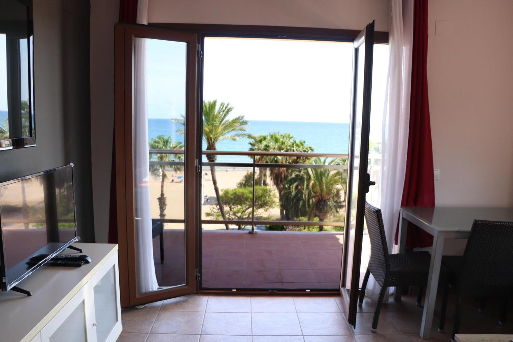 Apartamento Cambrils Playa エクステリア 写真